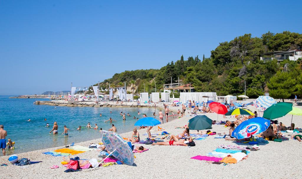 Luxury Beach Front Apt With Seaside View And Free Parking Spalato Esterno foto