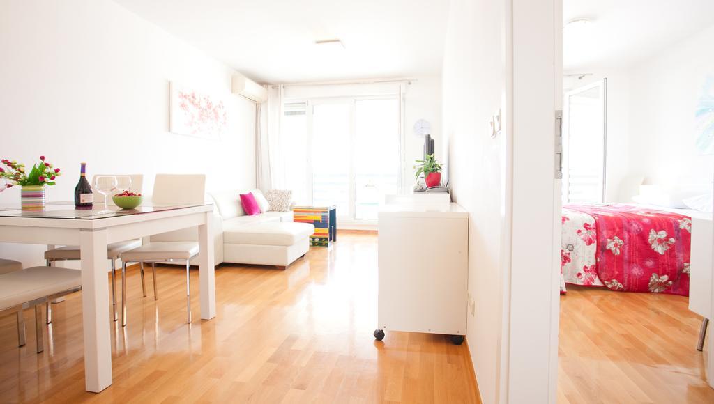 Luxury Beach Front Apt With Seaside View And Free Parking Spalato Esterno foto